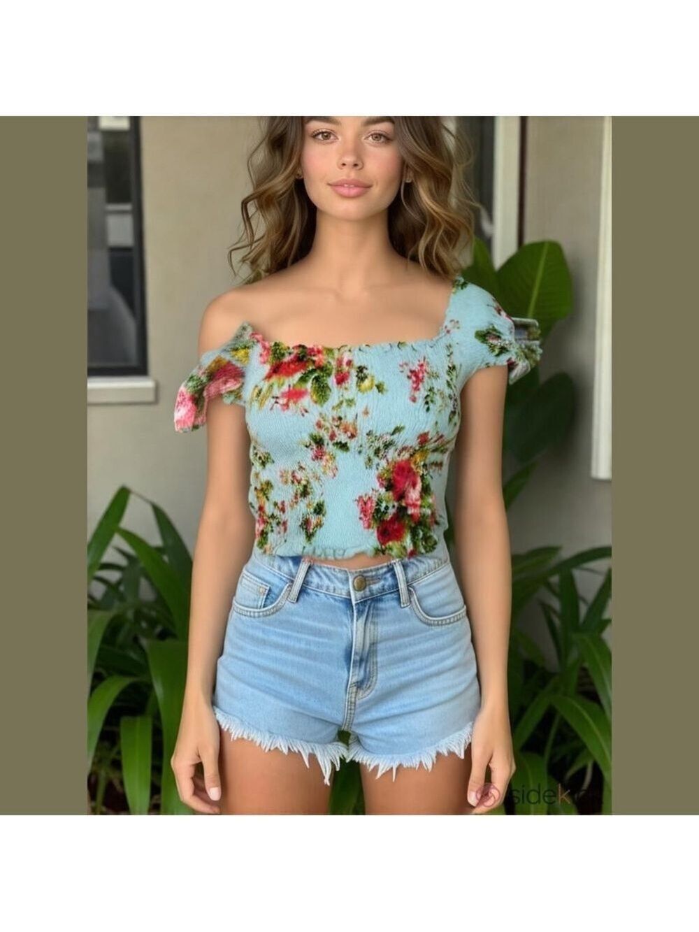 Vintage Y2K crop top pastel blue floral smocked Stretch size M